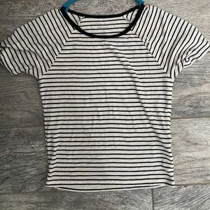 ✨American Eagle Soft & Sexy Tee